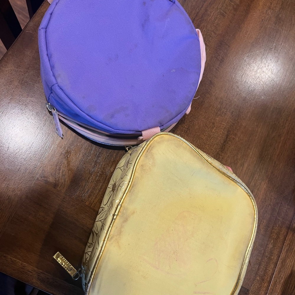 lunchboxes - Picture 2 of 2